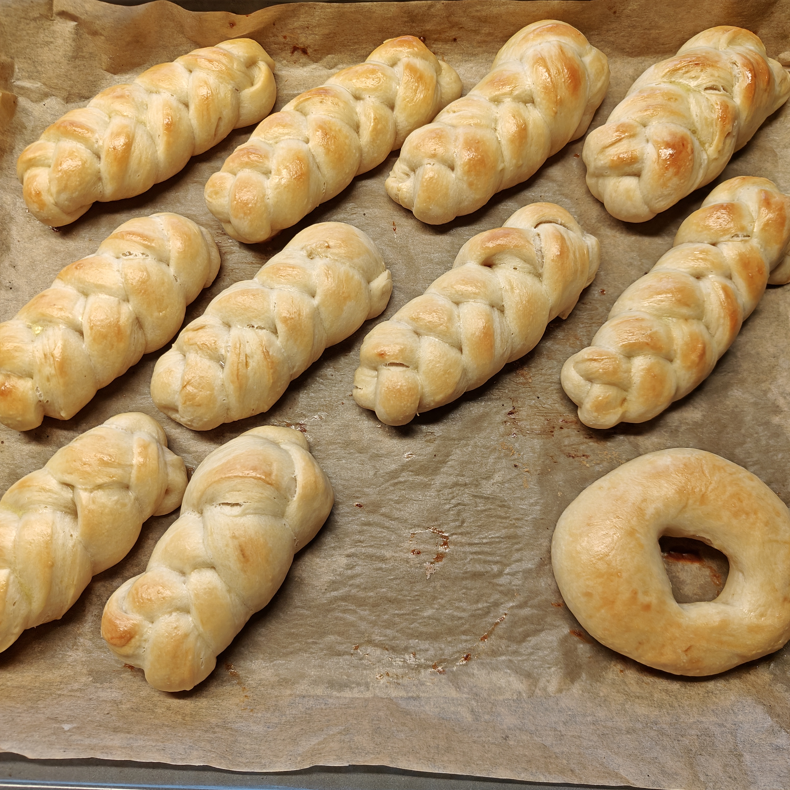 Blech mit Zöpfen